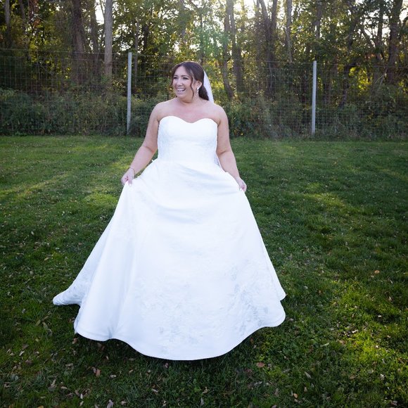 Essence of Australia Wedding Dress Ball Gown Size 22D3064 Matte Mikado